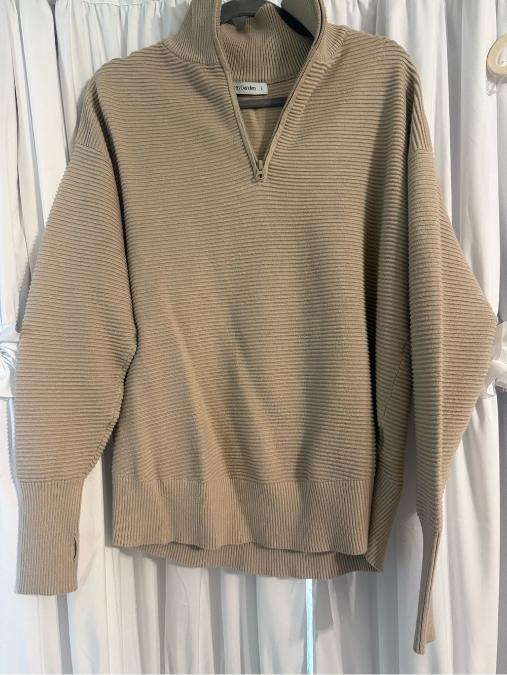 Quarter-Zip Sweater in Beige - Classic Ribbed Knit